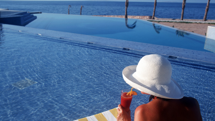 Скажут, что зажрался: Туриста из  России унизили сервисом и шведским столом в Египте