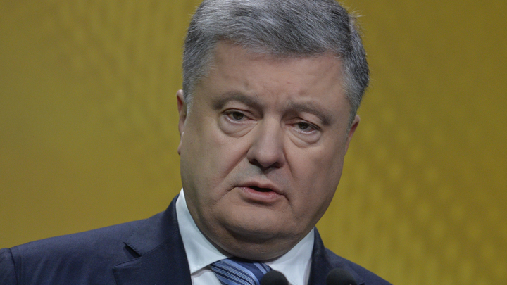 Русский язык и Ленин: Порошенко поздравил жителей Харькова зрадной открыткой