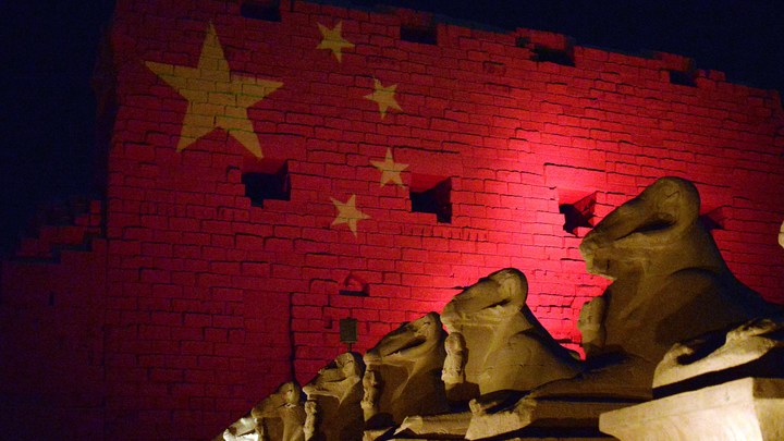 Беднякам грозит дефолт: Негласные кредиты Китая загнали государства на грань выживания