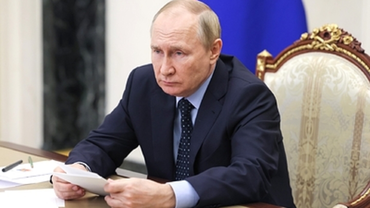 Путин подписал указ об утверждении основ госполитики по сохранению духовных ценностей