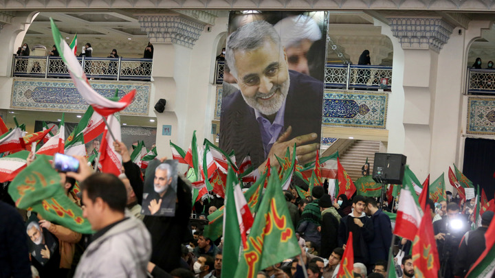 Теракт в Иране: Десятки людей взорвали в годовщину смерти генерала КСИР Сулеймани