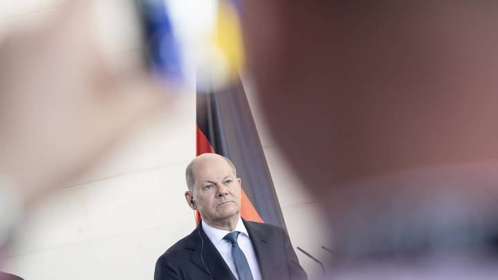 Шольц выступил против достижения мира на Украине на условиях Москвы