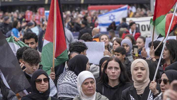 До больницы были учёные. Израилю припомнили смерти иранских физиков-ядерщиков