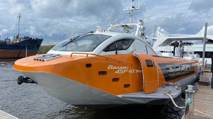 В Самаре на воду спустили скоростные суда “Валдай”