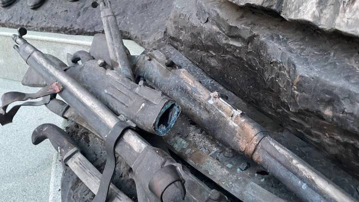 Житель Адыгеи ответит перед судом за порчу памятников в Краснодаре