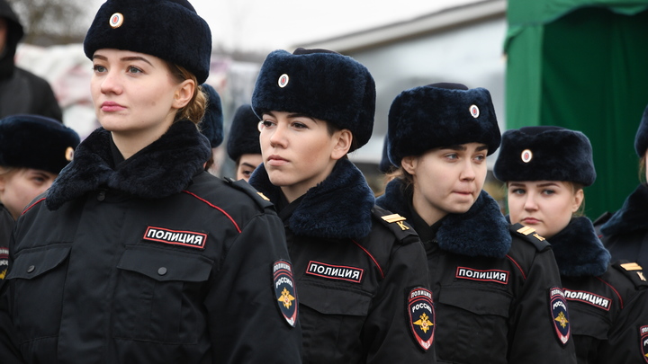 За неуспеваемость: Учившуюся на дознавателя полиции девушку отчислили из вуза после песни о «воровском единстве»