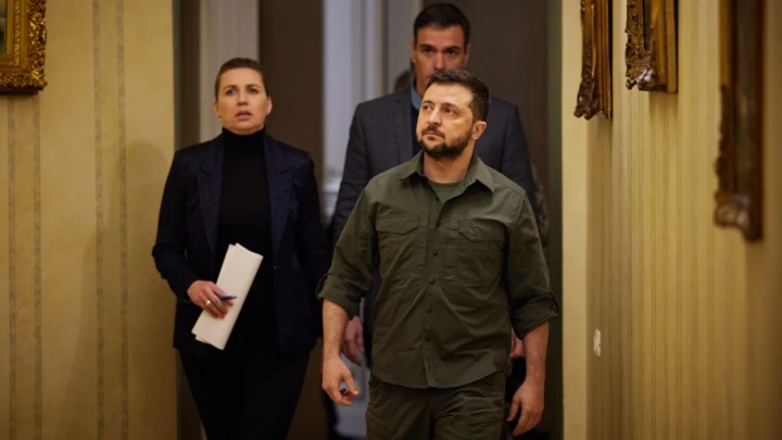 Киев отказывается уходить из Донбасса, но готов торговаться за гарантии НАТО