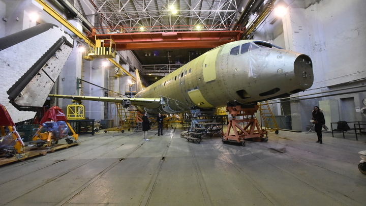В Новосибирске до конца 2023 года хотят завершить испытания самолёта SSJ New