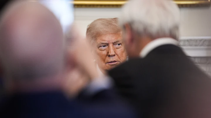Что на самом деле сказал Трамп Зеленскому про удары по Москве и Петербургу: Версия Вашингтона