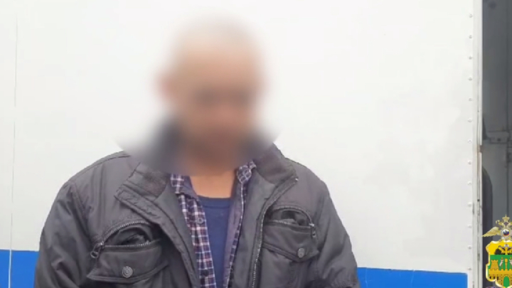 Вандал, повредивший более 50 могил на кладбище, задержан полицией