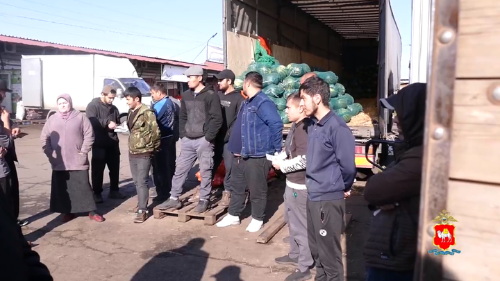 Мигрантов приедет больше: для Челябинской области увеличили квоту на иностранцев