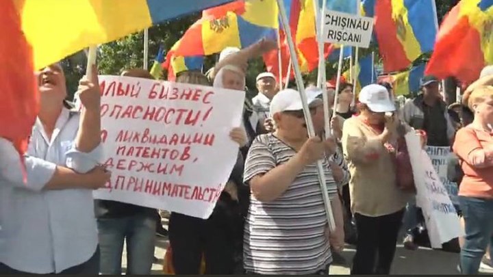 Малый бизнес в опасности: в Кишиневе обладатели патентов потребовали их сохранения