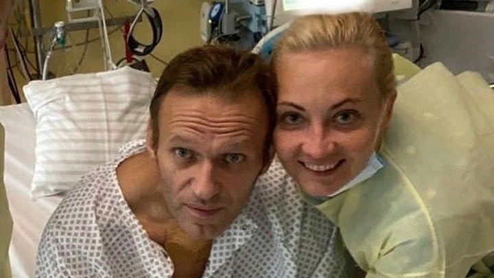 Кто заплатил €50 тыс. за лечение Навального: Раскрыты имена троих меценатов