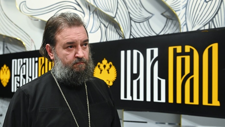 Радость и печаль в канун Рождества: Новая миссия отца Андрея Ткачёва