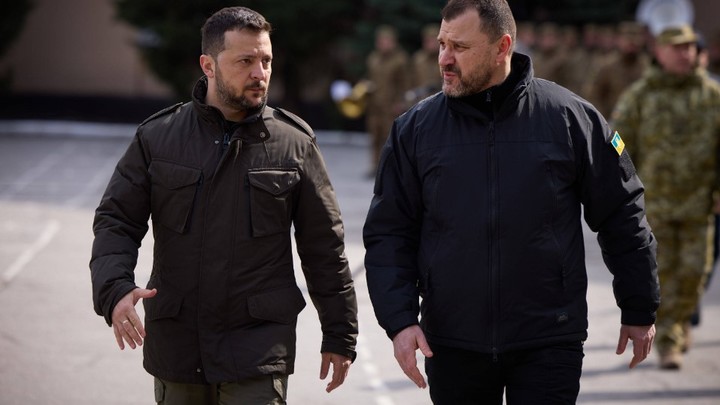 Запад решил судьбу Зеленского: Киеву приказали забыть о нелегитимности