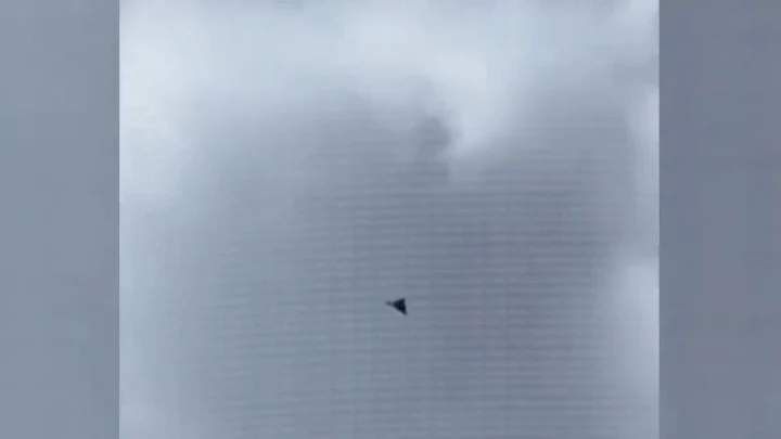 Очевидцы сняли на видео пролет Гераней над центром Киева