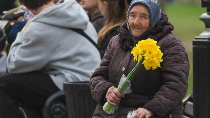 Приснилась женщина: толкование, что говорит сонник