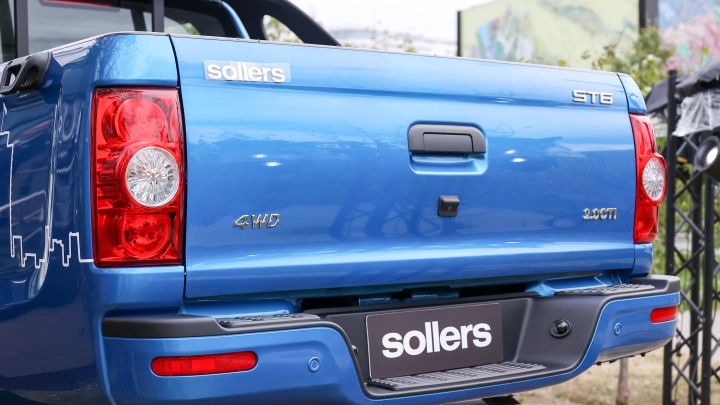 Определены девять самых дешевых пикапов России