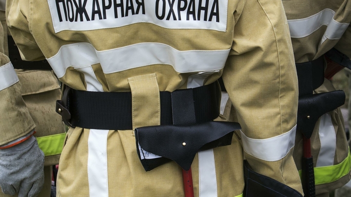 В Краснодаре ночью сгорели две машины