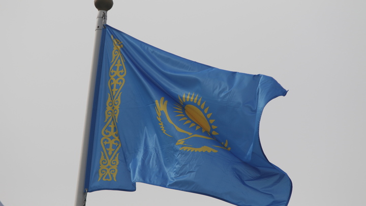 В Сенате Казахстана назвали условие для получения вида на жительство гражданами России