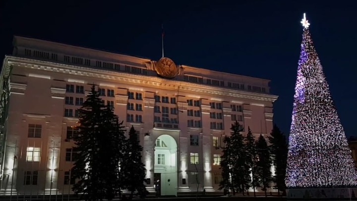 Открытие зимнего города на площади Советов в Кемерове временно перенесли