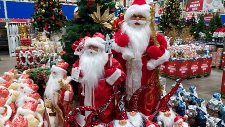 Дед Мороз зарядил ружьё: В России написали песню о встрече толерантного Санта-Клауса