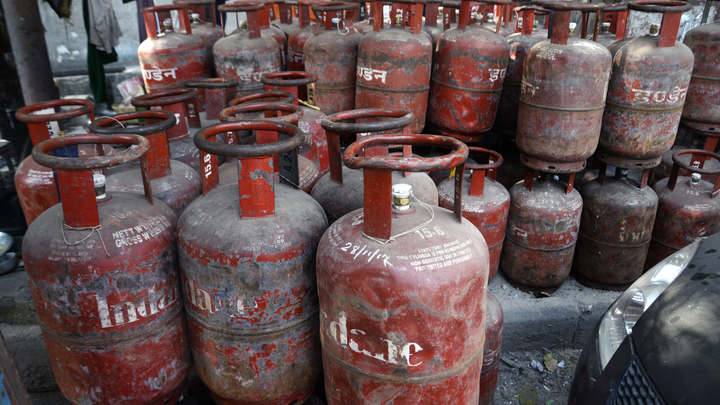 Пять человек пострадали из-за взрыва газа в дачном посёлке под Новосибирском