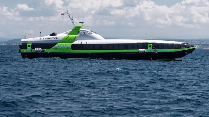 Верхом на Комете: на Черноморском побережье стартовали морские рейсы Анапа — Сочи