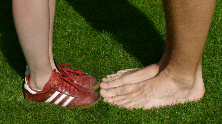 Коронавирусные пальцы: Медики рассказали, как не пропустить раннюю стадию COVID-19