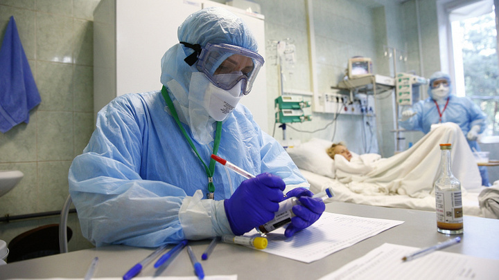 Замруководителя Роспотребнадзора Кубани: прививку от COVID получат несколько сотен тысяч людей