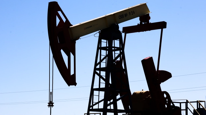 Минфин России пытался приструнить нефтяников. Те отомстили быстро