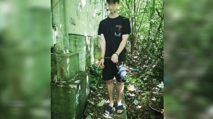 Полиция Сочи задержала закладчика с партией синтетики