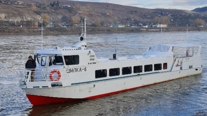 «Варяга» из Ярославской области поставили управлять катером в Сретенске