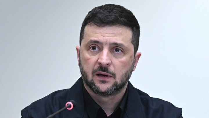 Окружили 1000 российских солдат. Что творилось на трибунах - это надо видеть. Зеленский врал Трампу в лицо