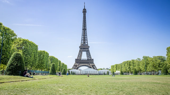 В Париже похитили и пытали хозяина узбекского банка: Что произошло?