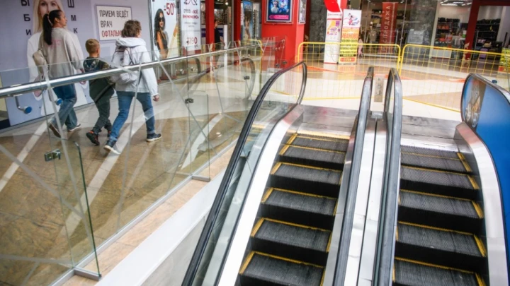 Эскалаторы в торговых центрах могут остановиться 1 сентября по всей России: Новые правила