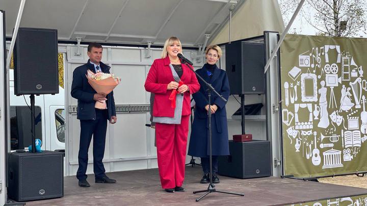 В Нижегородской области появился первый передвижной культурный центр