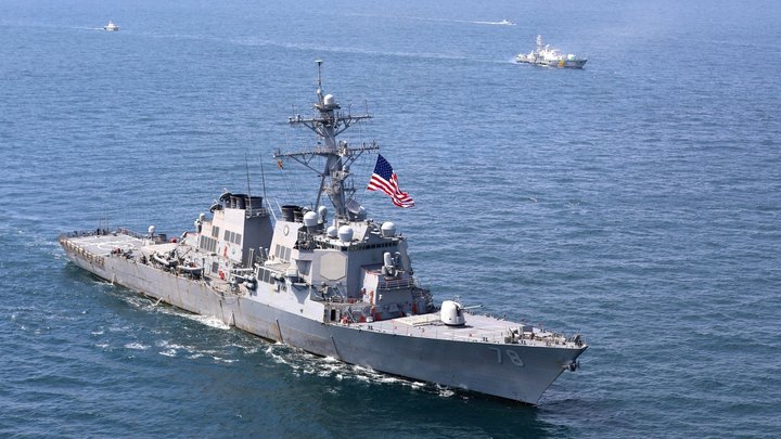 Экс-офицер ВМС США заявил о беззащитности американской армии перед НЛО