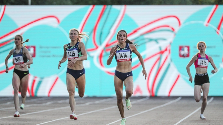 Украинскую бегунью наказали за переход в Россию