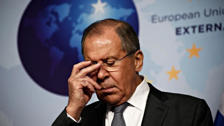 Лавров сказал несколько слов и в Китае возмутились: Да, такое неприятно. Россия ждёт объяснений