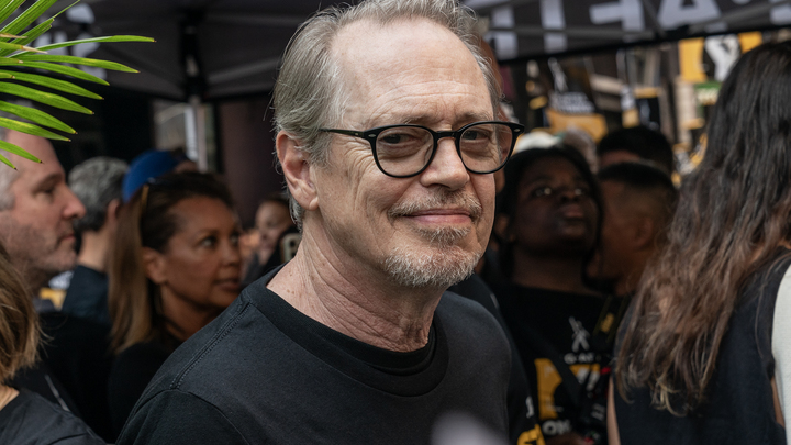 Актёр Стив Бушеми чуть не стал жертвой маньяка в Нью-Йорке