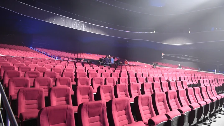 На Украине вдов погибших боевиков ВСУ пригласили на оперетту «Веселая вдова»