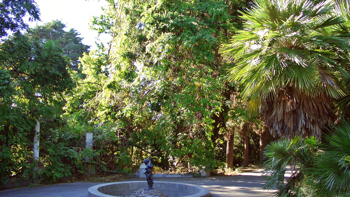 В Сочи в 2022 году приведут в порядок восемь общественных территорий