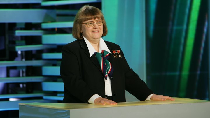 В Приднестровье в честь 75-летия космонавта Светланы Савицкой выпустили памятные монеты