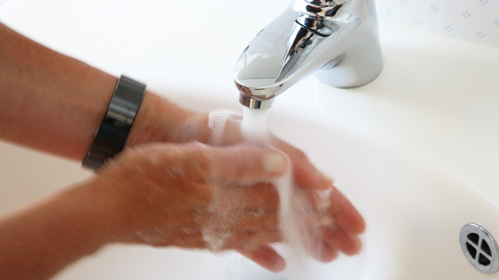 Жители Министерских озёр остались без воды из-за утечки на трубопроводе в Сочи