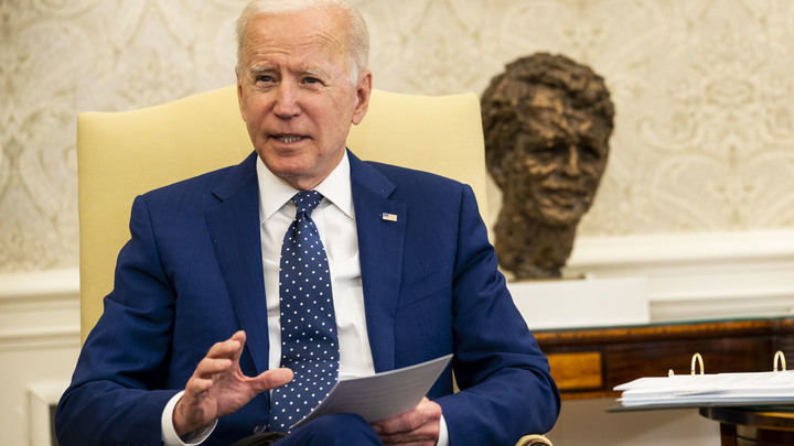 Байден заявил об искренней беседе с Путиным