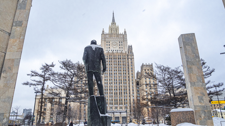 МИД России начистоту высказался о размещении русских баз в Донбассе