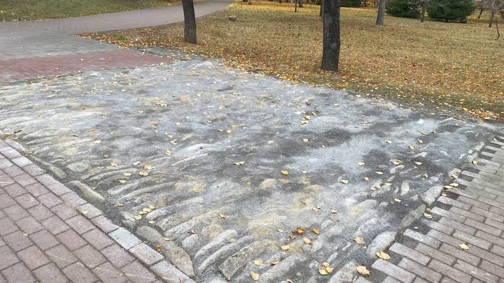 В центре Челябинске на месте ларька появилась старинная мостовая