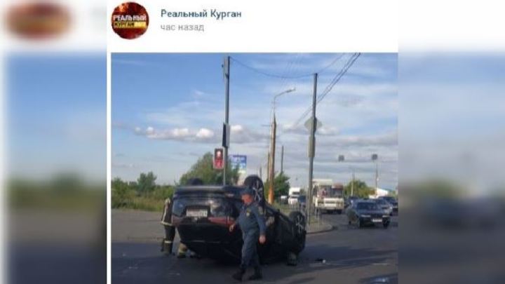 В Кургане в серьезном ДТП на перекрестке все остались живы