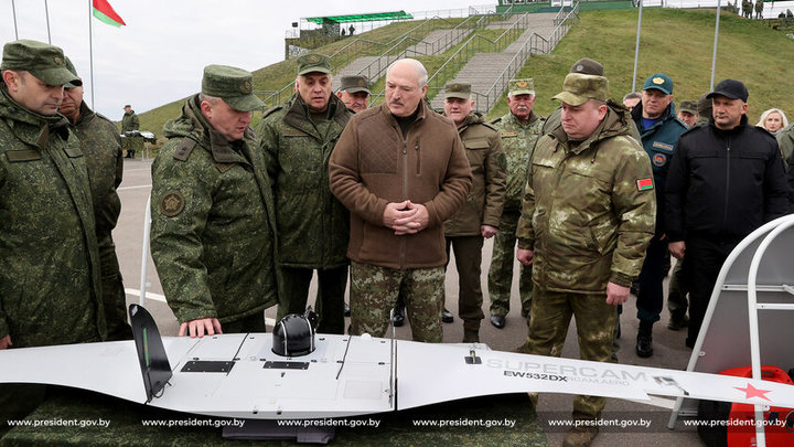 Лукашенко высказался против появления белорусских БПЛА в конфликте на Украине